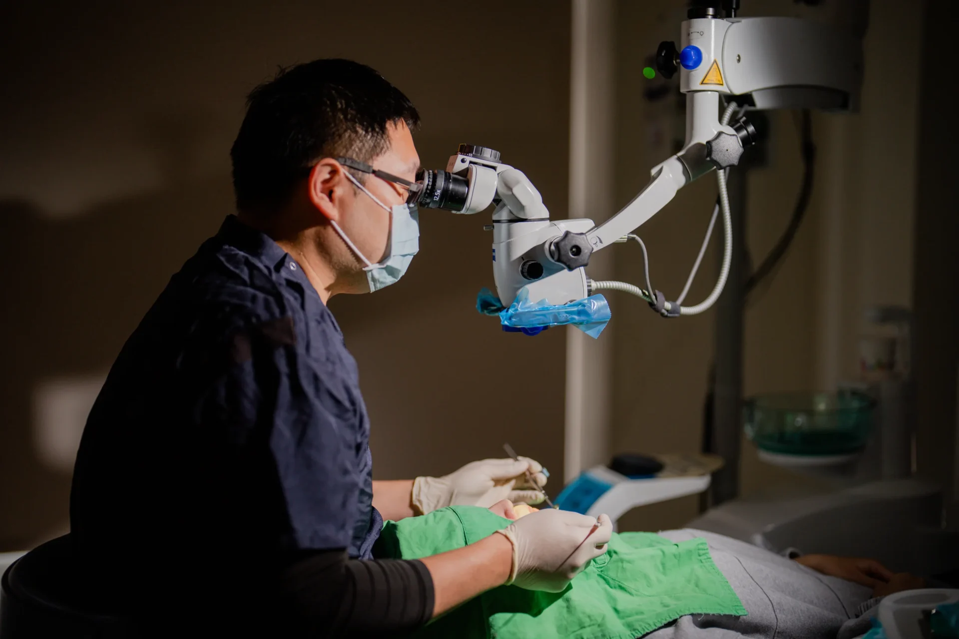 Microscopic root canal treatment